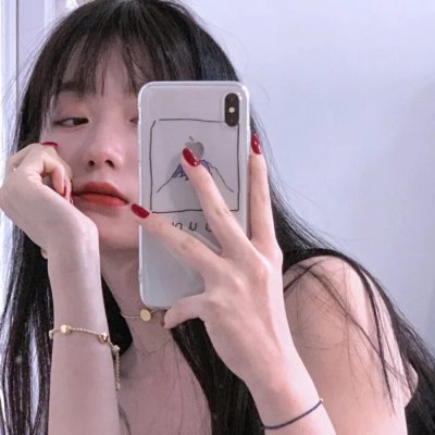 阳台上的女人们